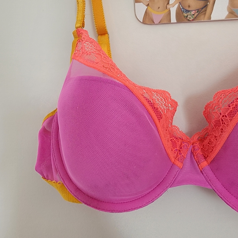 Bra - Picture 14 of 15
